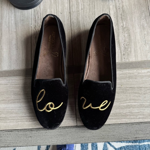 AEROSOLES Black and Gold Betunia  Loafers with Stylish Embroidery - Picture 8 of 12